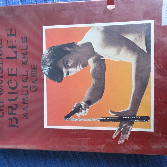Vintage NWOT Bruce Lee Martial Arts Game Collectors Item - Picture 2 of 11
